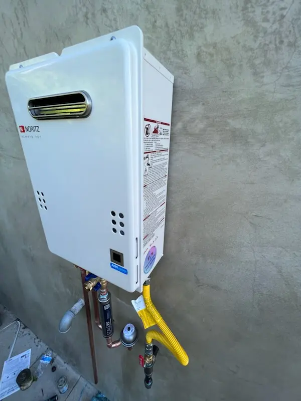 Tankless water heater installation for Bel-air Heights homes